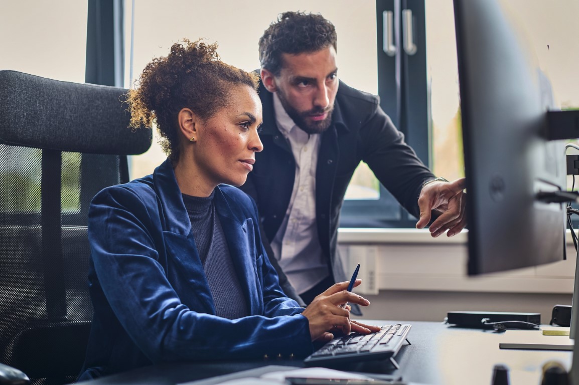 Customization vs. Standardization in E-commerce Fulfilment What’s Right for Your Growth Stage